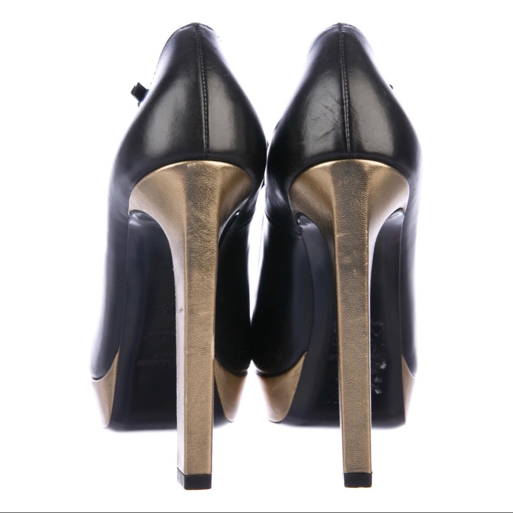 Saint Laurent Leather T-Strap Sandals - Picture 5 of 5